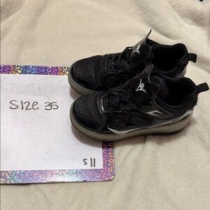 Kids Black Athletic Sneakers with HEELIES